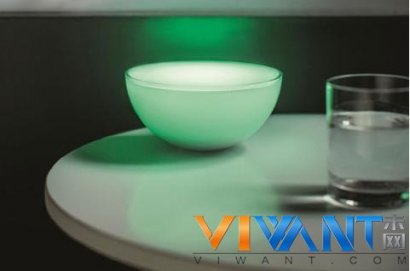 飞利浦推半球造型无线LED灯 售价620元
