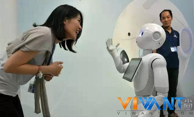 神似大白的机器人 