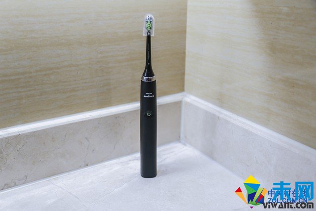 护牙新装备 飞利浦黑钻声波震动牙刷体验 