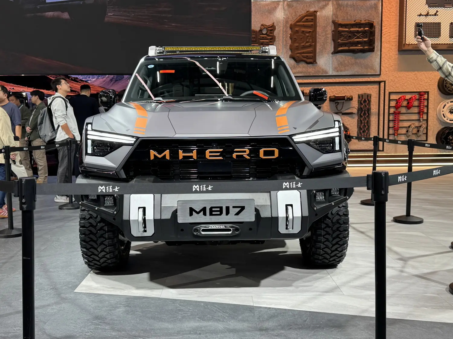 反向操作！30万的“裸感”猛士，才是越野老炮的终极快乐车？ -1