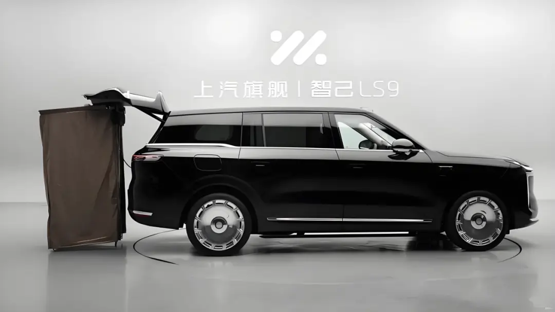车重3吨的新能源SUV，真的还有“性能”可言吗？ -1