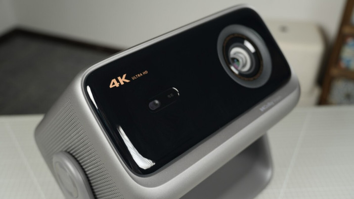 4K高端投影怎么选？当贝 X7 Ultra 旗舰三色激光投影仪测评 -5