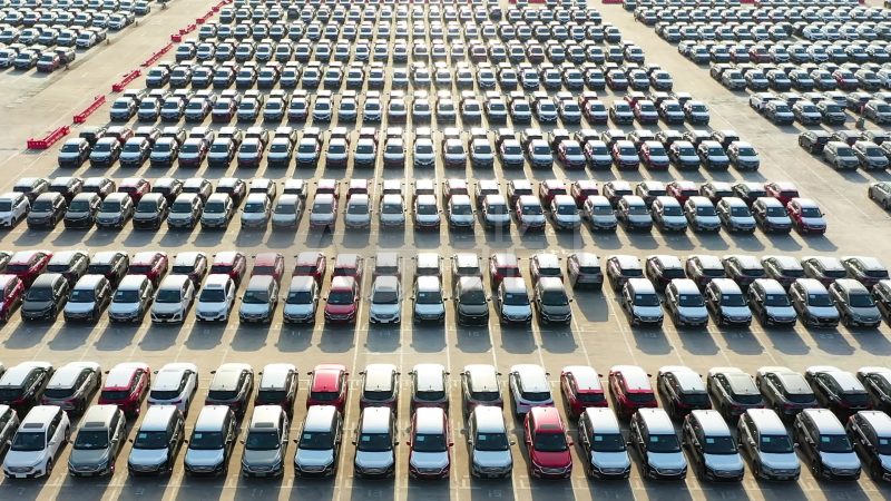 车市寒冬预警!2026年可能比北京降温还猛,补贴退场后车企开打“生存局” -1 车市寒冬预警!2026年可能比北京降温还猛,补贴退场后车企开打“生存局” -1