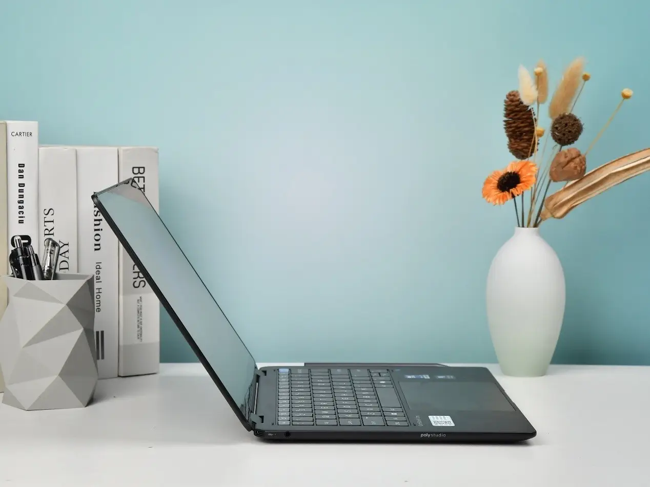 一台比一台卷！惠普新旗舰实测：性能强到能打3A，还能帮你写PPT -1