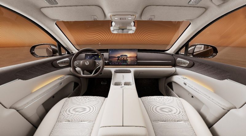 别卷价格了！零跑D19把百万级客厅开上路，30万级市场要变天？ -1