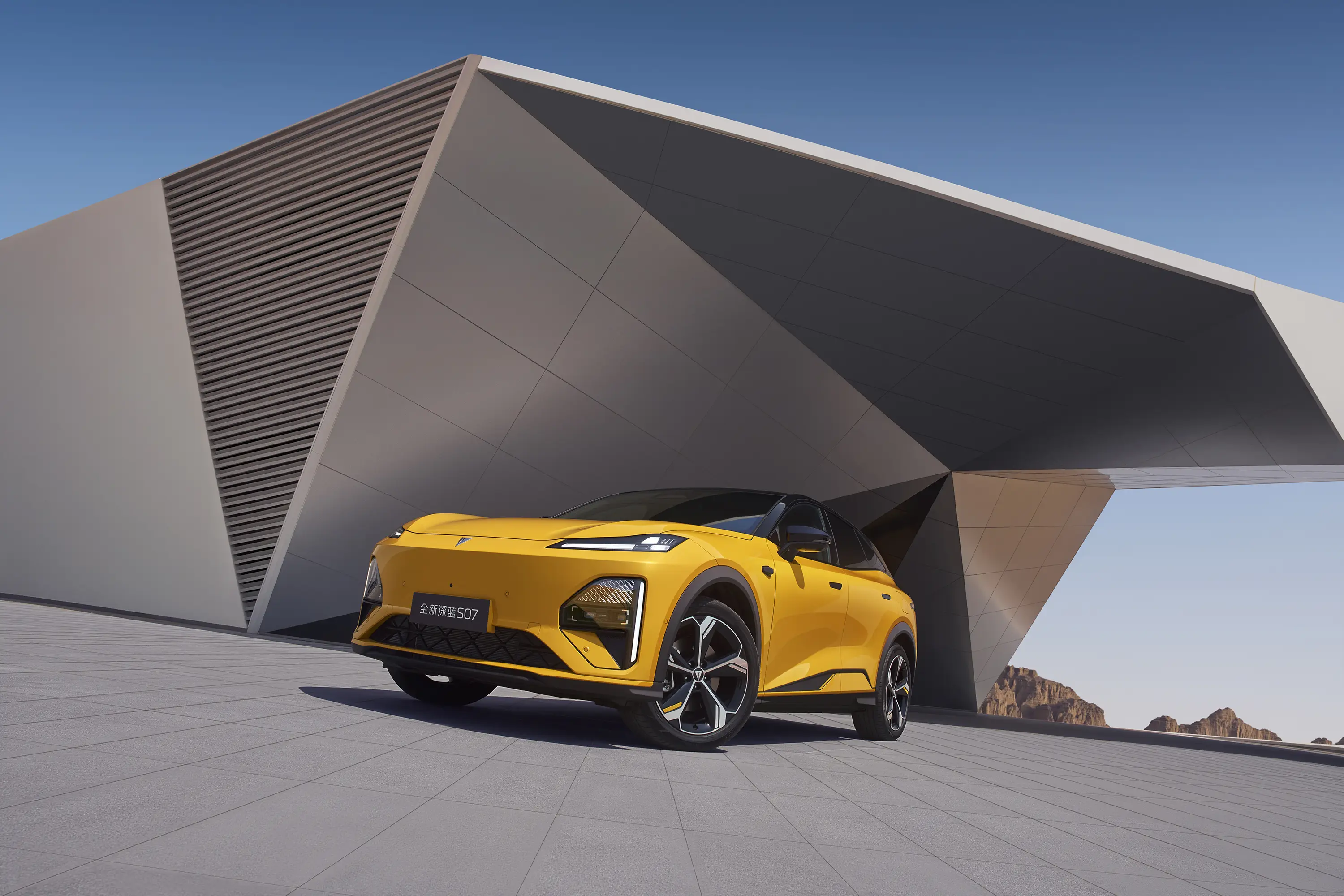 华为智驾下放!深蓝S07乾崑版不到16万起,续航630km+标配空悬 -1 华为智驾下放!深蓝S07乾崑版不到16万起,续航630km+标配空悬 -1