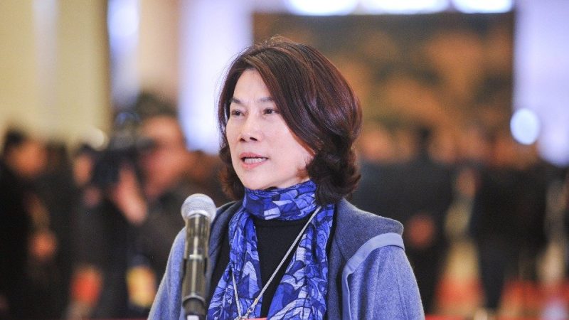 董明珠被股东“驯服”?年会罕见低调,但格力真正的危机藏在财报里 -1 董明珠被股东“驯服”?年会罕见低调,但格力真正的危机藏在财报里 -1