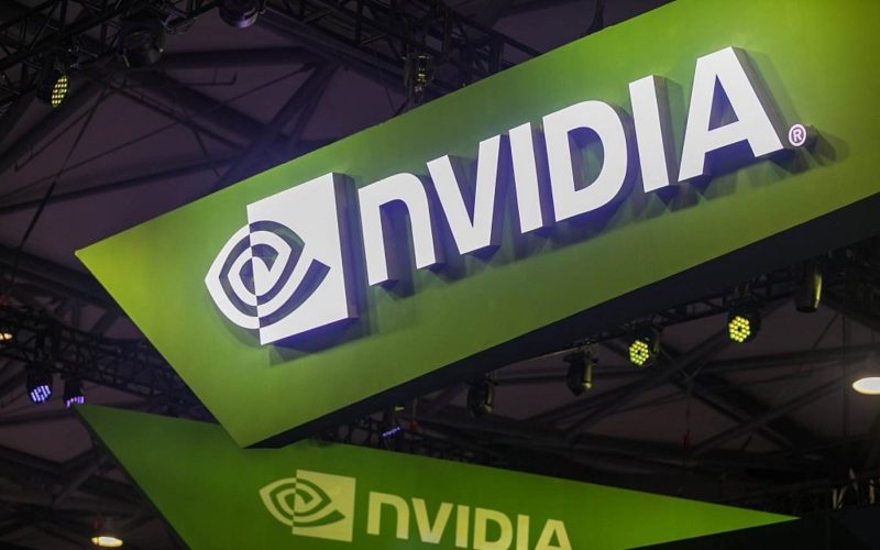 芯片新关税?特朗普给英伟达开绿灯,但美国要先抽成25% -1 芯片新关税?特朗普给英伟达开绿灯,但美国要先抽成25% -1