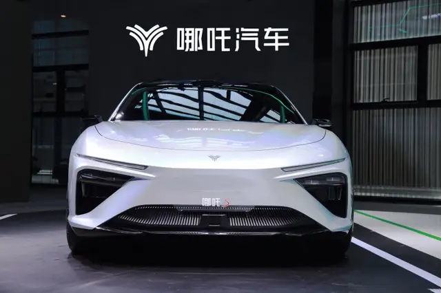 车市坟头蹦迪:一场由资本催动的“复活”尴尬秀 -1 车市坟头蹦迪:一场由资本催动的“复活”尴尬秀 -1