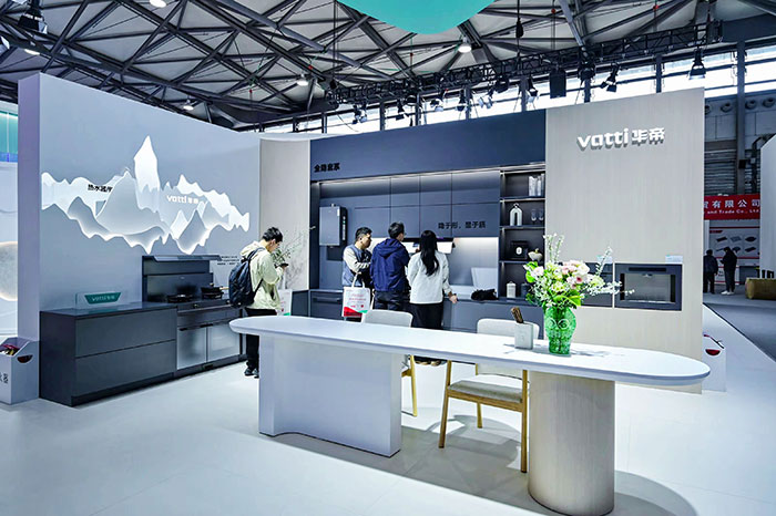 新房不香了？厨电巨头们正在偷偷卷“老破小” -1