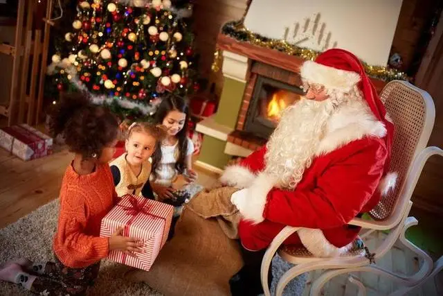 圣诞灯都点不起了?关税大战背后,中美圣诞“攻防战”真实上演 -1 圣诞灯都点不起了?关税大战背后,中美圣诞“攻防战”真实上演 -1