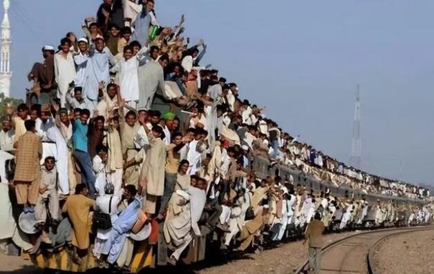 人口第一大国易主！中国“少子化”背后的生存账本 -1