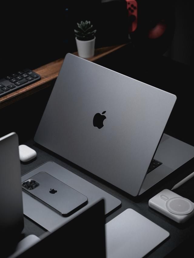 2026年iPhone要涨价？苹果也扛不住三星、SK海力士内存合约到期！ -1