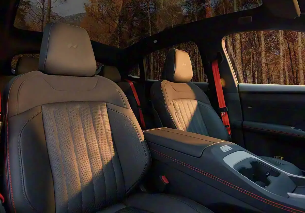 黑武士登场!乐道L60“黑化”限量版开卖,租电池直接砍到15万 -1 黑武士登场!乐道L60“黑化”限量版开卖,租电池直接砍到15万 -1