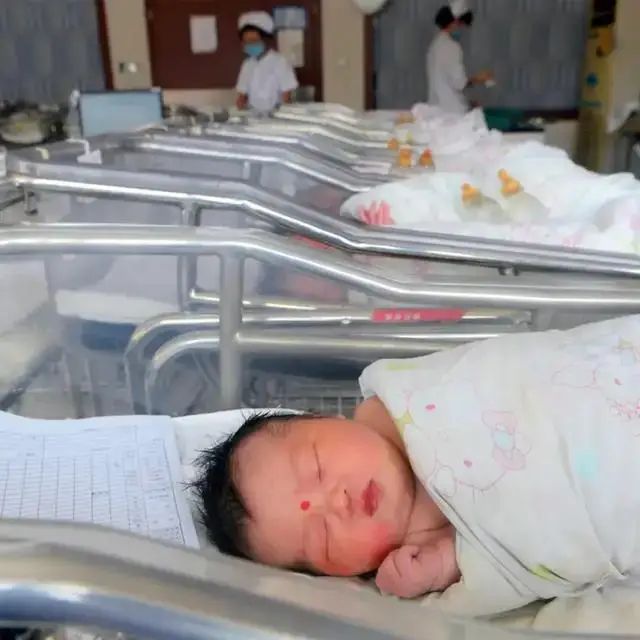 中国出生人口崩盘真相：全球占比从25%暴跌至7%，我们的未来会怎样？ -1