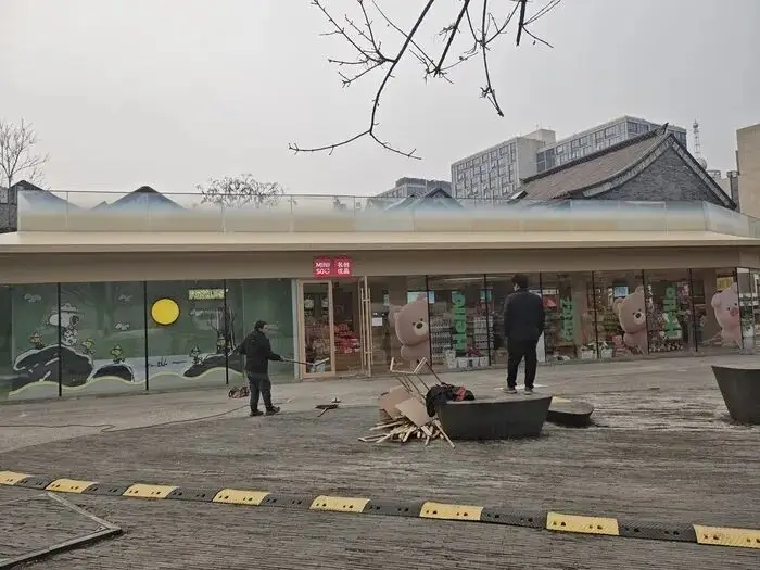 蔚来“牛屋”关了，理想门店优化，新势力开始算“经济账”了？ -1