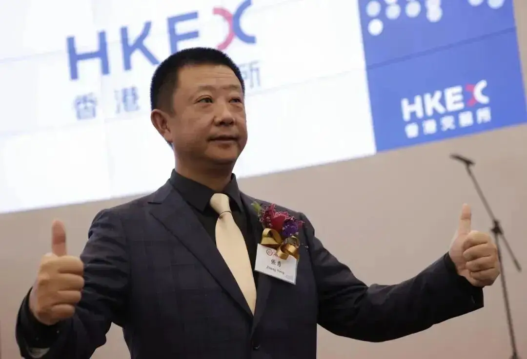 海底捞捞不动了？张勇复出救火，但年轻人只想薅羊毛 -1