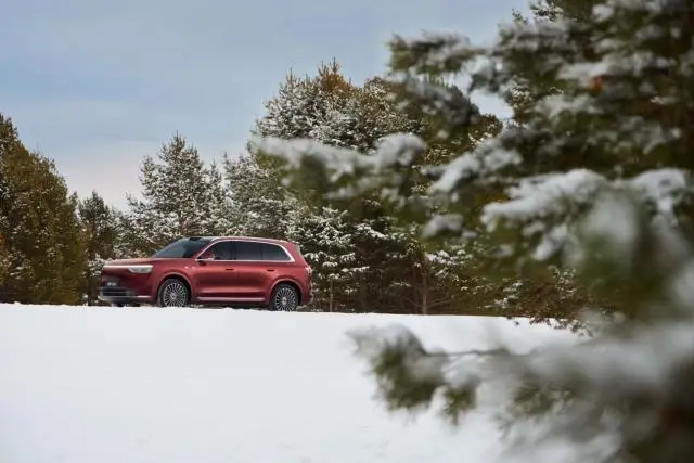 冰雪挑战！问界M8冬测横扫极寒，华为底盘+智驾稳到离谱 -1