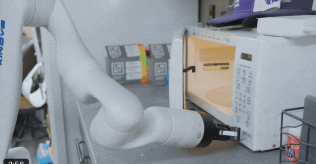 Neuralink新视频炸场：手术快如闪电，万人排队等“开颅”？ -4