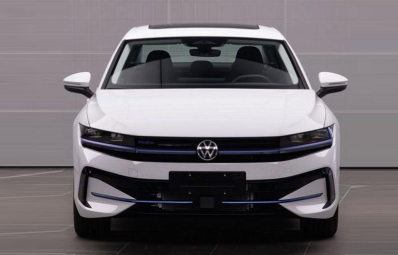 大众迈腾PHEV实锤！127km纯电续航，上半年就能开上！ -1