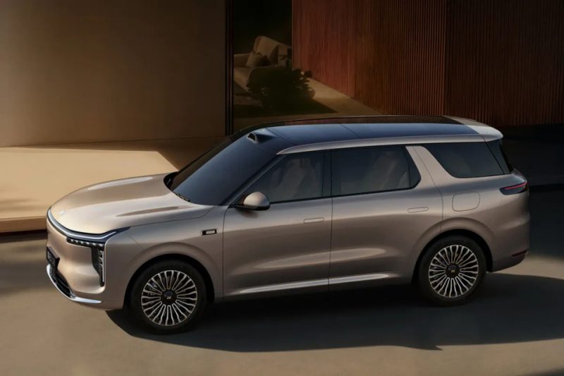 理想L8、问界M7小心了？智己LS8携增程动力杀入中大型SUV市场 -1