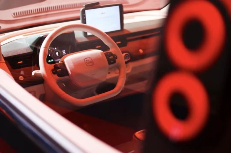 奇瑞冰淇淋竞速版杀疯了，4万级电动玩具车居然有快充？ -1