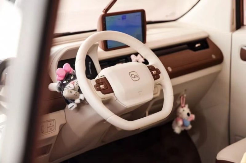 奇瑞冰淇淋竞速版杀疯了，4万级电动玩具车居然有快充？ -1