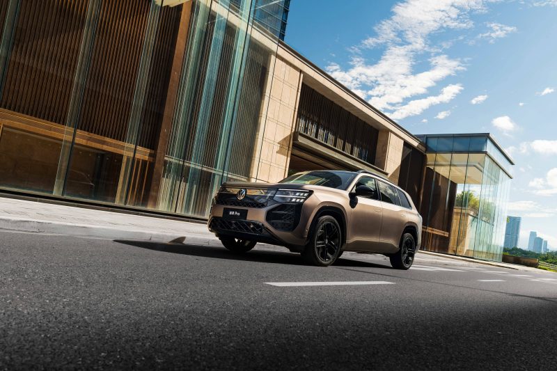 上汽大众2025年狂销106万辆！百万目标稳了，明年7款新车蓄势待发 -1