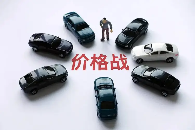 燃油车保值神话崩塌！新能源黑马反杀，真相扎心了 -1