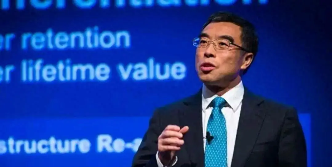 华为2025年营收超8800亿 手机重返第一 -1