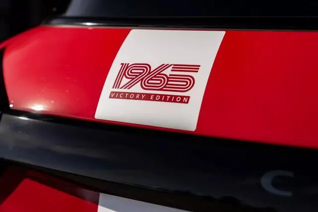 致敬“52号”传奇，Mini 1965胜利版官图发布 -1