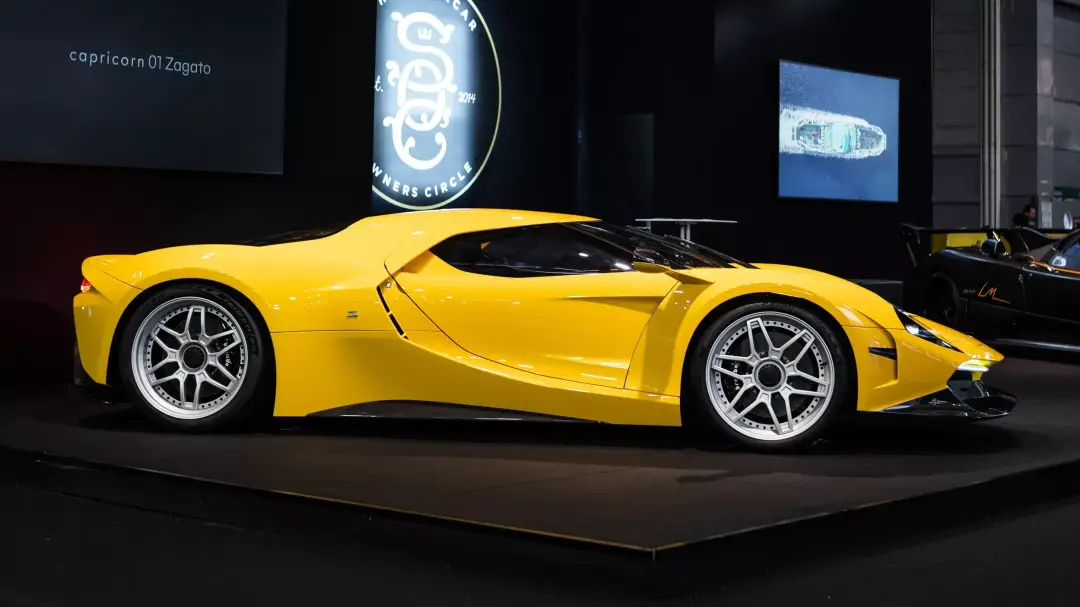 德意美“混血猛兽”！888马力手动V8，3秒破百，叫板法拉利布加迪？ -1