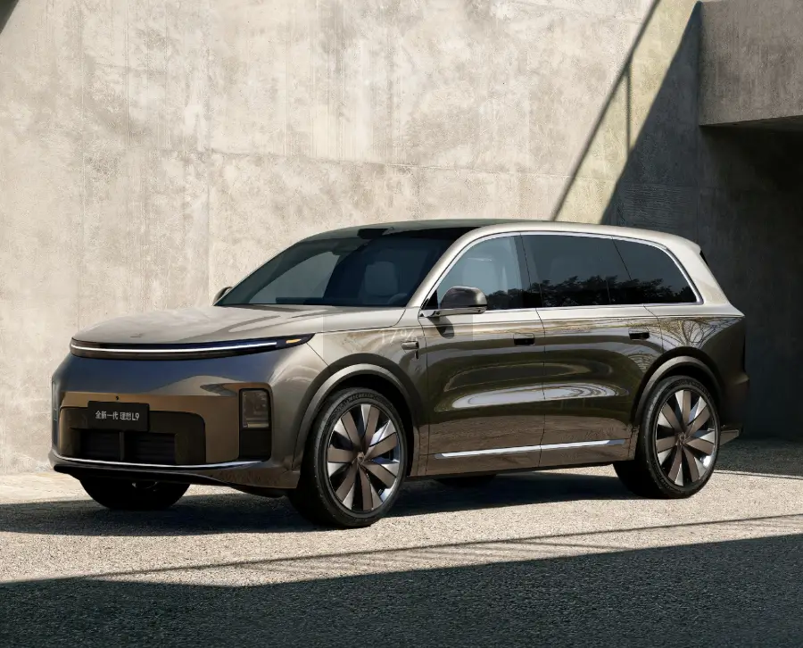 理想L9的“机器人”身份是终极解药，还是豪华画饼？ -1