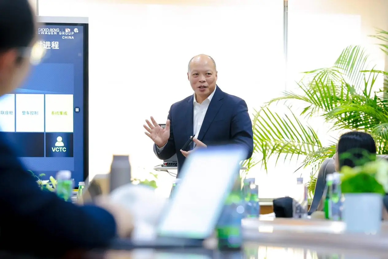 大众中国亮出“纯血”底牌：2026，不服就干！ -1