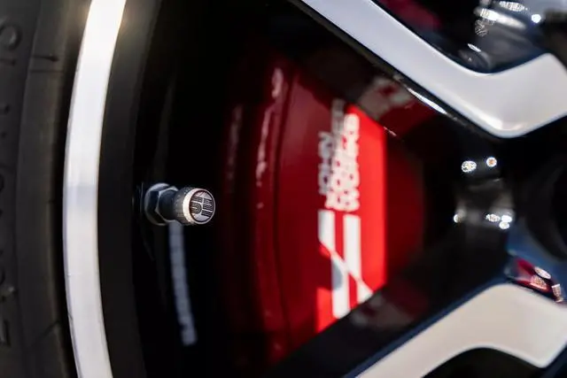 致敬“52号”传奇，Mini 1965胜利版官图发布 -1