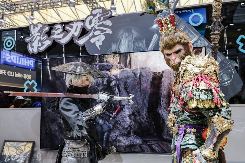 海信AWE 2026：RGB-Mini LED换代风暴来袭，百吋巨幕把影院搬进客厅 -1