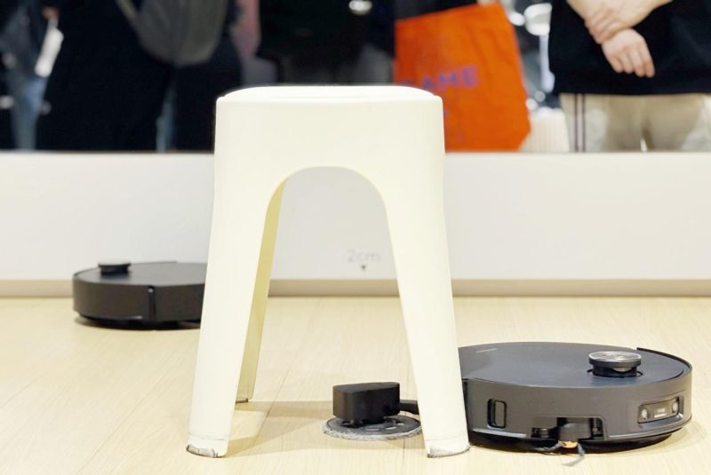 追觅扫地机AWE重磅发布 X60 Pro 圆盘版 ,第二代仿生机械臂突破家庭清洁新极限 -2 追觅扫地机AWE重磅发布 X60 Pro 圆盘版 ,第二代仿生机械臂突破家庭清洁新极限 -2