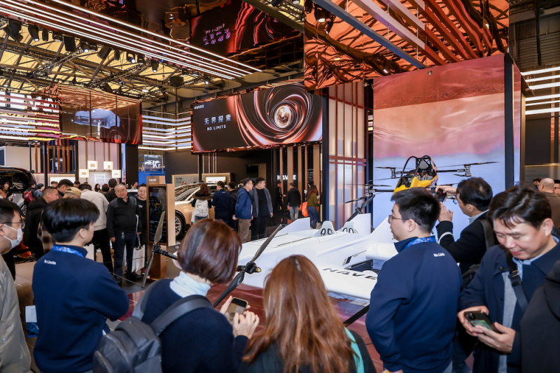 央视、张朝阳、36氪等齐聚探路展台,全网刷屏热议“移动空间生态” -5 央视、张朝阳、36氪等齐聚探路展台,全网刷屏热议“移动空间生态” -5