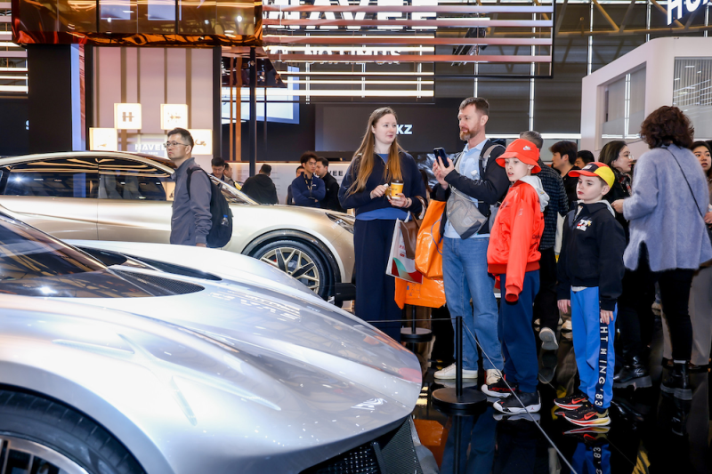 央视、张朝阳、36氪等齐聚探路展台,全网刷屏热议“移动空间生态” -4 央视、张朝阳、36氪等齐聚探路展台,全网刷屏热议“移动空间生态” -4