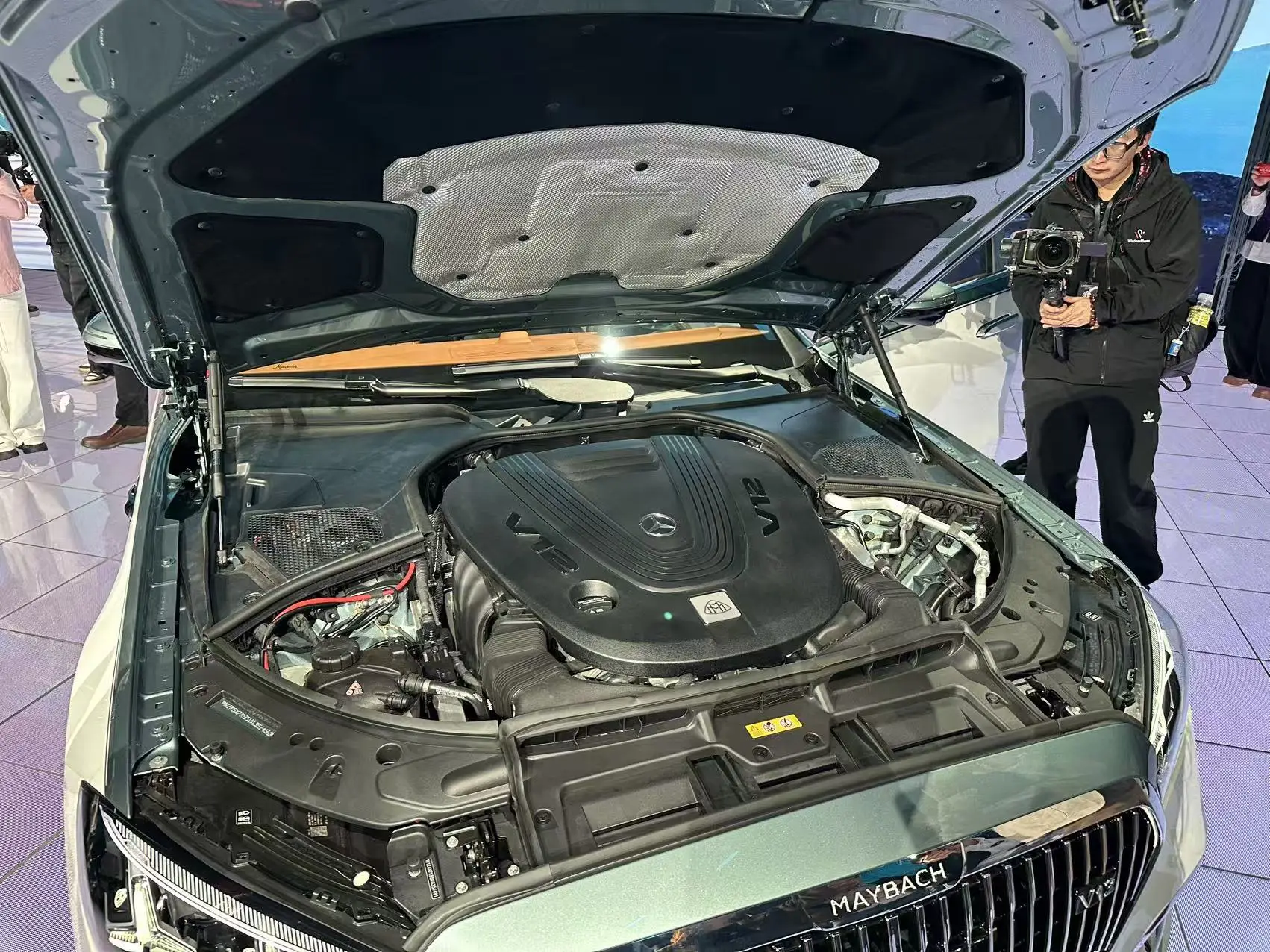 迈巴赫S级全球首秀！这才是真正的“壕”无人性 -1