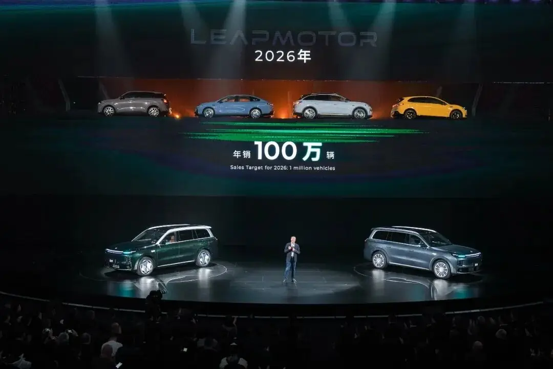 比亚迪营收8000亿却利润大跌，广汽巨亏90亿，新势力“销冠魔咒”再现 -1