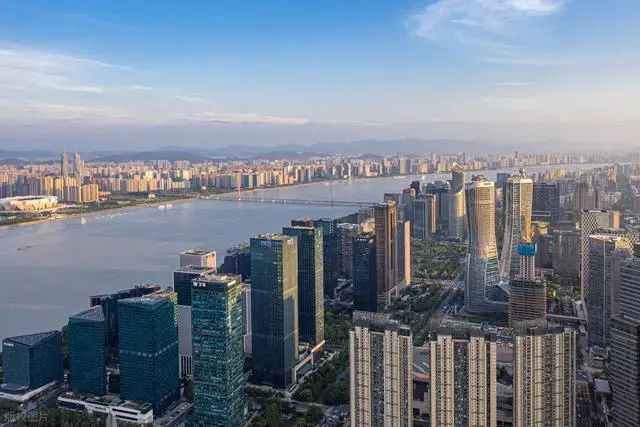 它有望成下一个深圳?广州的“一线王座”危险了 -1 它有望成下一个深圳?广州的“一线王座”危险了 -1