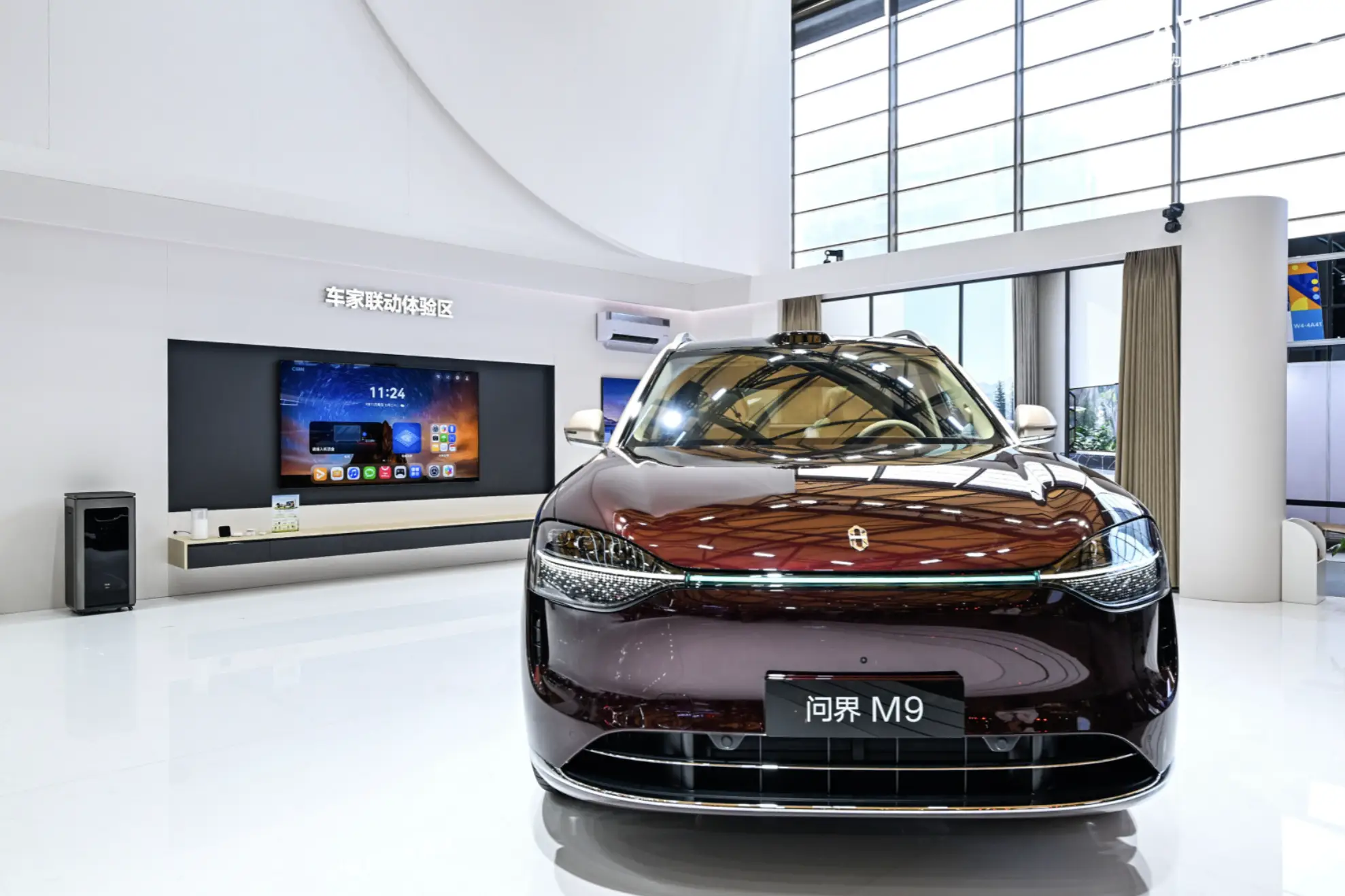 华为全场景亮相AWE 2026：华为鸿蒙智家 智慧全生态重塑未来家 -9