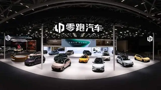 新势力2月座次重排:理想守擂成功,小米腰斩 -1 新势力2月座次重排:理想守擂成功,小米腰斩 -1