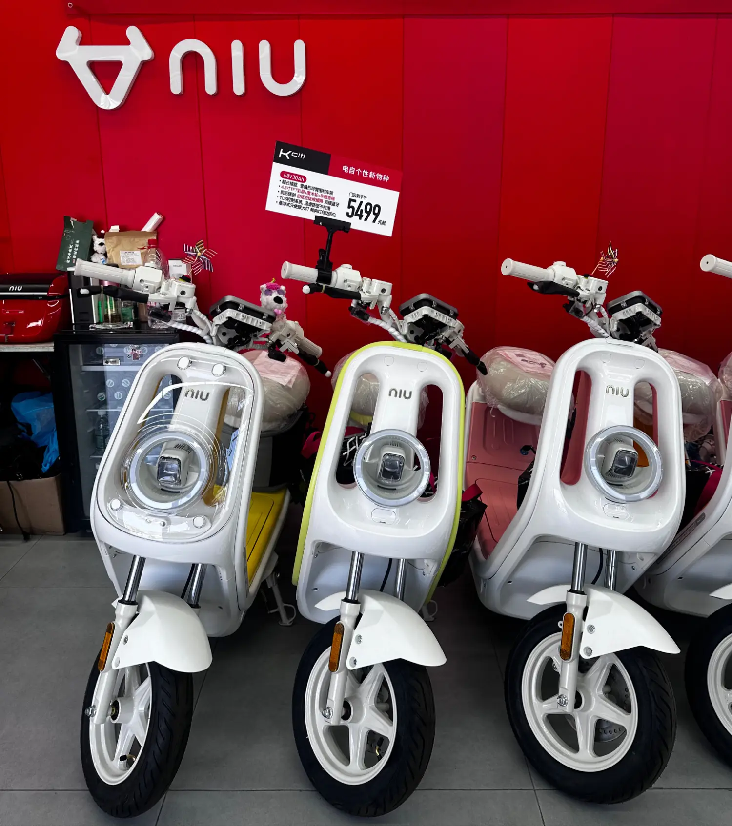 一边涨价一边凉凉，两轮电动车市场上演“冰火两重天” -1