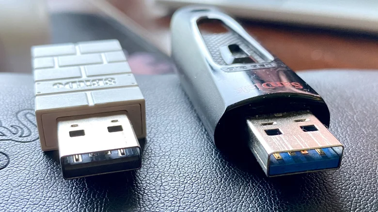 how to spot the difference between usb 3 0 and 2 0 1784308386