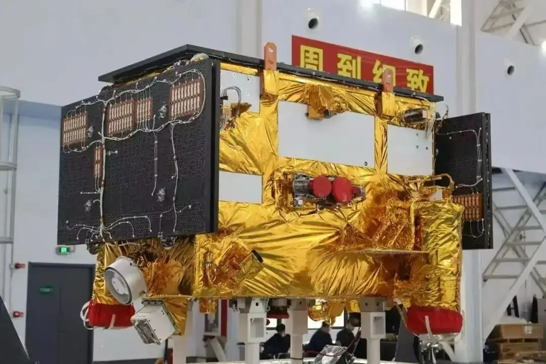 国际首次!中国钙钛矿探测器太空“开箱”,一边探测射线一边光伏发电 -1 国际首次!中国钙钛矿探测器太空“开箱”,一边探测射线一边光伏发电 -1