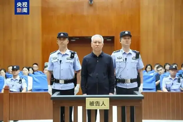 许家印无期、恒大罚88亿，但房地产的“病”换了个马甲还在 -1
