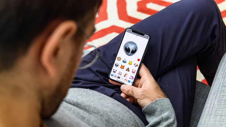 other ways to use iphone stickers 1785255828