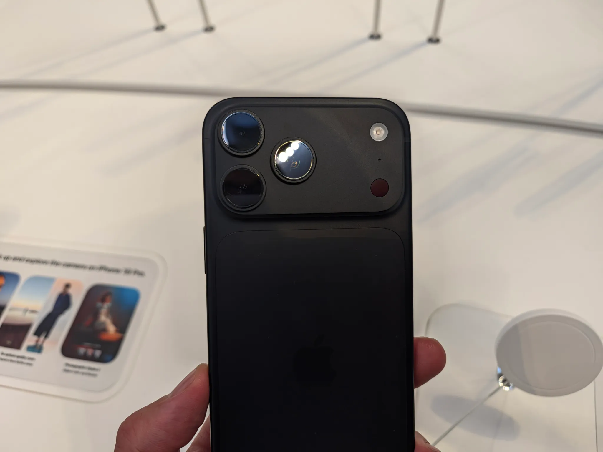 apple iphone 18 pro max fifth ave store launch 18.jpg